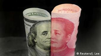 USA China l Handelsstreit l Banknoten - Dollar und Yuan (Reuters/J. Lee)