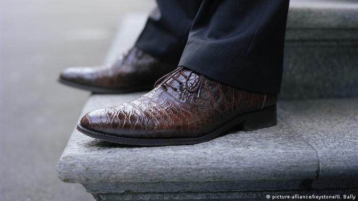 Zapatos de piel de cocodrilo. (picture-alliance/keystone/).