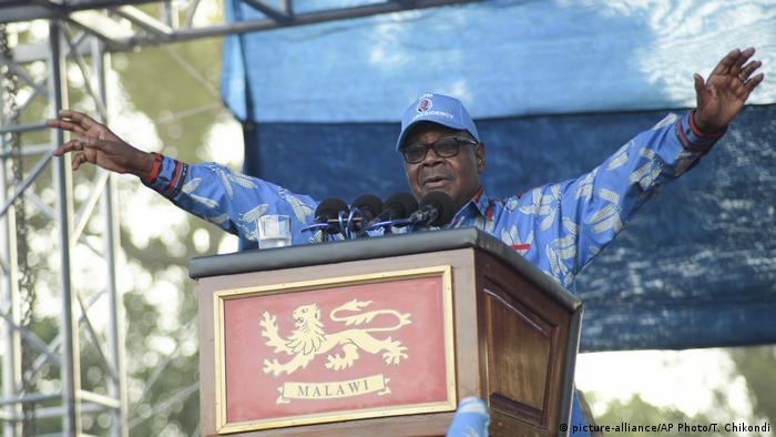 Peter Mutharika, incumbent presidental candidate speaks at his final election rally.