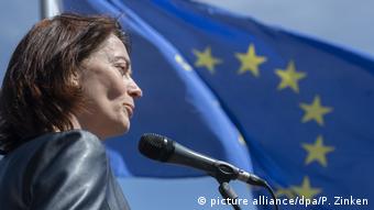 Europawahl 2019 l Katarina Barley, Spitzenkandidatin der SPD - Pulse of Europe (picture alliance/dpa/P. Zinken)