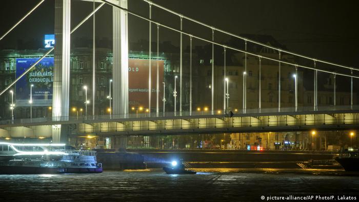 Ungarn Boot gekentert (picture-alliance/AP Photo/P. Lakatos)