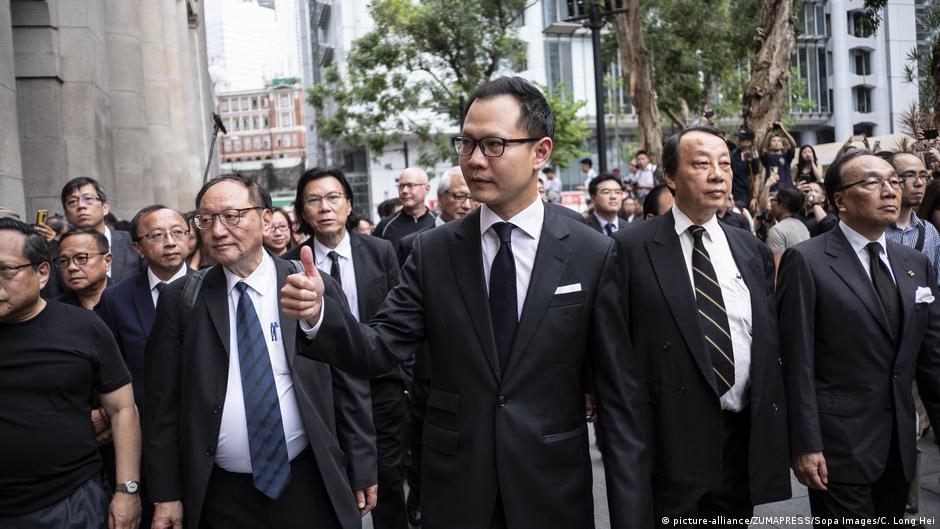 Hong Konglu avukatlardan quot sessiz quot adalet talebi