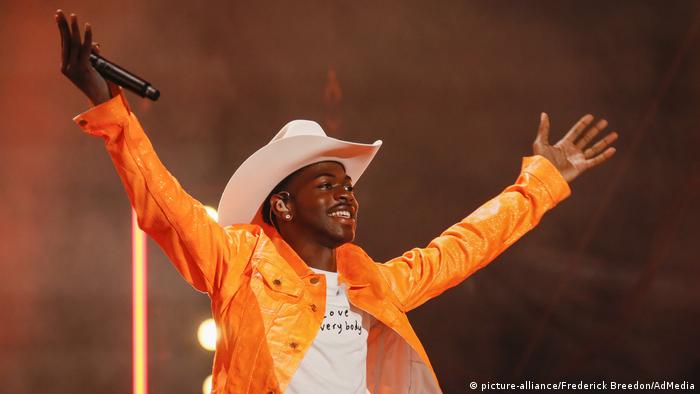 Old Town Road Rapper Brushes Off Homophobia After Coming Out