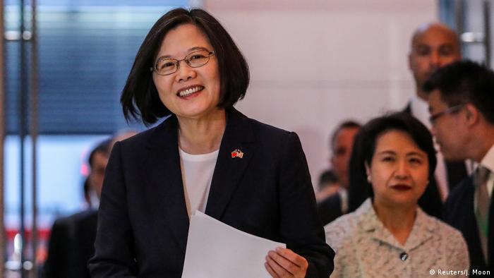 USA, New York: Präsidentin Tsai Ing-wen im Wirtschafts- und Kulturbüro von Taipeh in New York (Reuters/J. Moon)