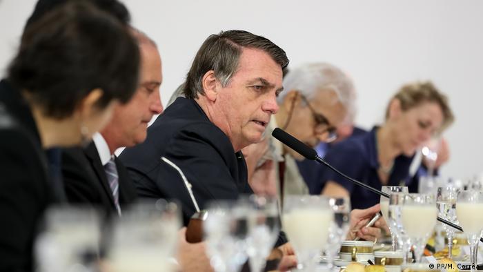 Presidente Jair Bolsonaro durante café da manhã com a imprensa estrangeira