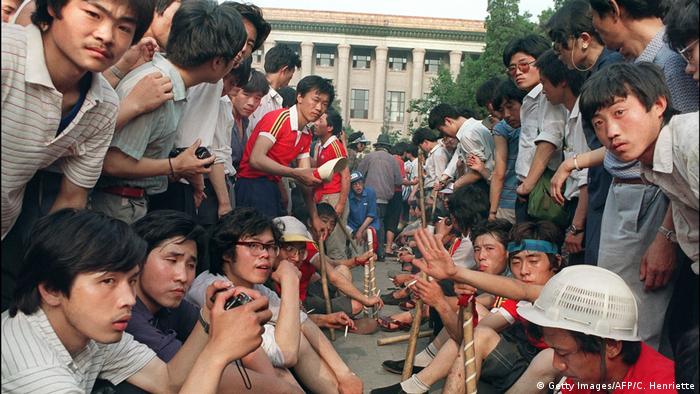 China Studenten Proteste 1989 in Beijing (Getty Images/AFP/C. Henriette)