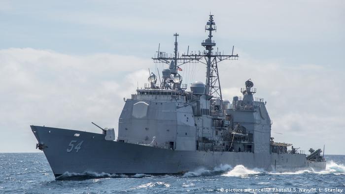Taiwan | USS Antietam im Südchinesischen Meer (picture-alliance/AP Photo/U.S. Navy/M. L. Stanley)