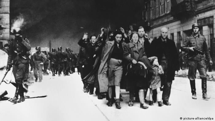 Aufstand im Warschauer Ghetto (picture-alliance/dpa)