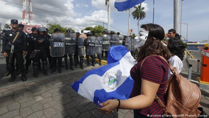 Bachelet denunciÃ³ que el espacio cÃ­vico se ha reducido considerablemente en Nicaragua, con una severa restricciÃ³n de la liberad de expresiÃ³n y de asociaciÃ³n. (picture-alliance/dpa/AP Photo/A. Zuniga)