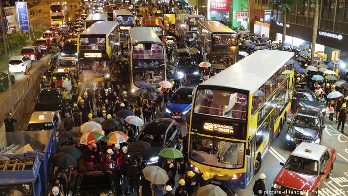 Транспортный коллапс в Гонконге