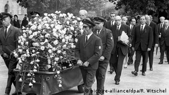 Η κηδεία του Αντόρνο το 1969