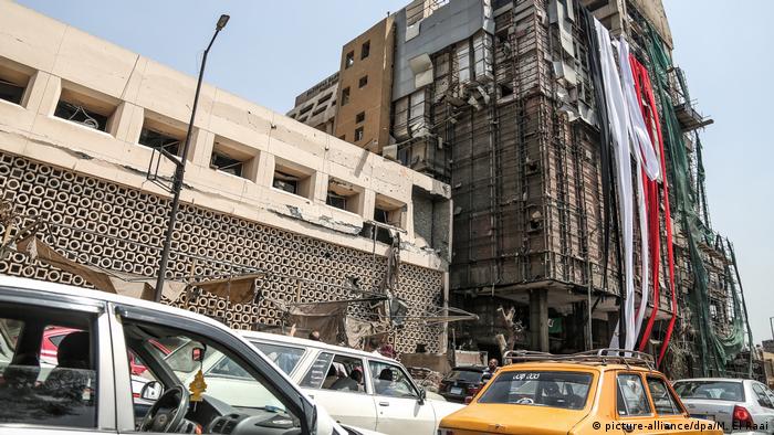 Nach Explosion und Geisterfahrt in Kairo (picture-alliance/dpa/M. El Raai)