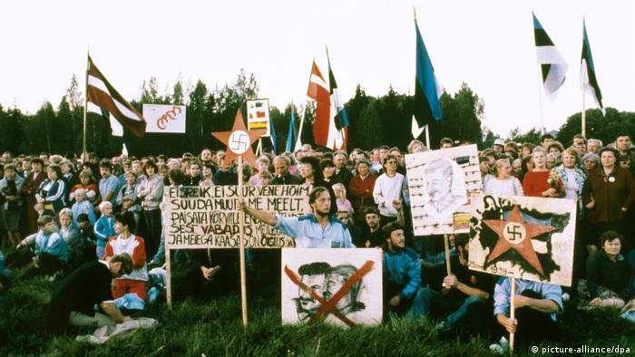 Manifestação das repúblicas bálticas soviéticas pela independência, no 50º aniversário do Pacto Hitler-Stalin, em 1989