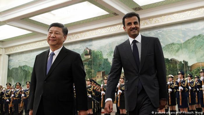 China Peking Scheich Tamim bin Hamad Al Thani Katar Xi Jinping (picture-alliance/AP Photo/A. Wong)