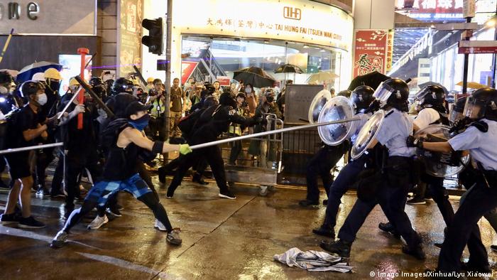 Hongkong Gewalt bei Protesten (Imago Images/Xinhua/Lyu Xiaowei)
