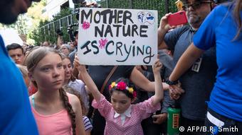 New York City Greta Thunberg bei Protesten vor UNO (AFP/B.R. Smith)