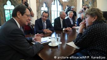 Συνάντηση Αναστασιάδη-Χολ Λουτ στο προεδρικό. 