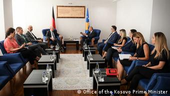 Kosovo Treffen Peter Beyer, MdB CDU & Premierminister Ramush Haradinaj (Office of the Kosovo Prime Minister)