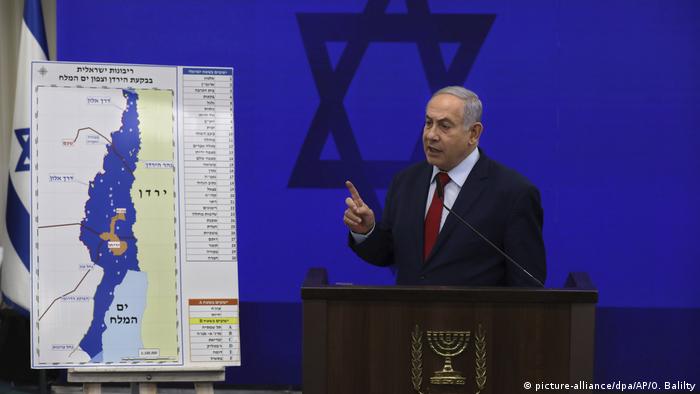 Ministerpräsident Netanjahu zur Annektion des Jordantals (picture-alliance/dpa/AP/O. Balilty)