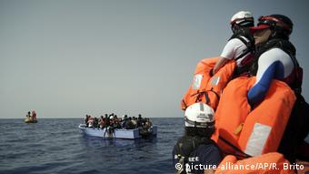 Διάσωση προσφύγων και μεταναστών στα ανοιχτά της Λιβύης τον περασμένο Σεπτέμβριο