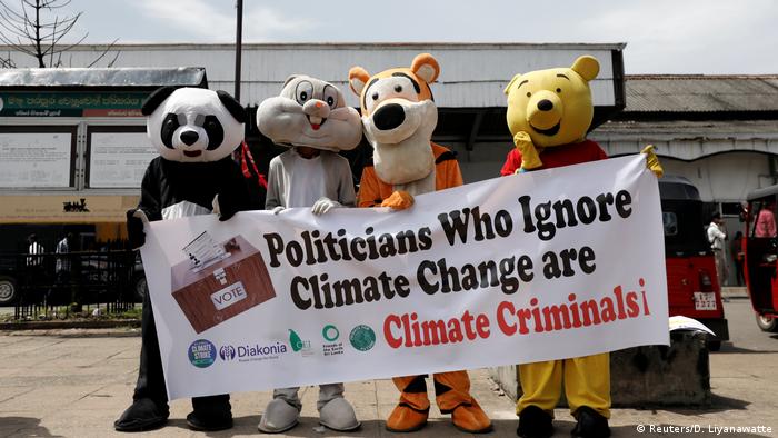 Protest pro-climă în Sri Lanka (Reuters/D. Liyanawatte)