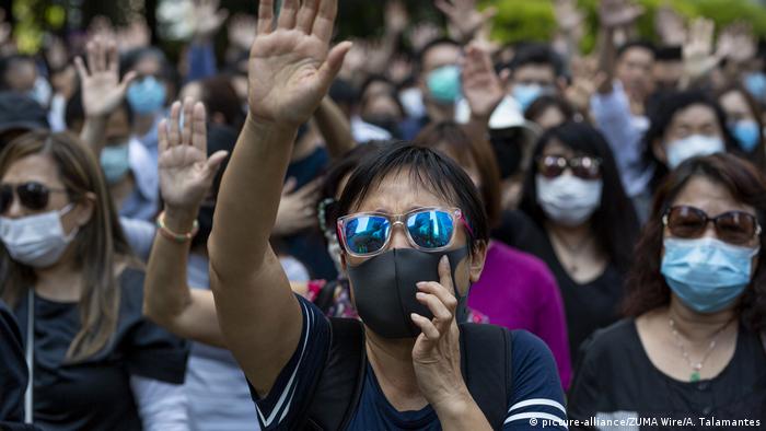 Hongkong Anti-Regierungsproteste nach Vermummungsverbot (picture-alliance/ZUMA Wire/A. Talamantes)
