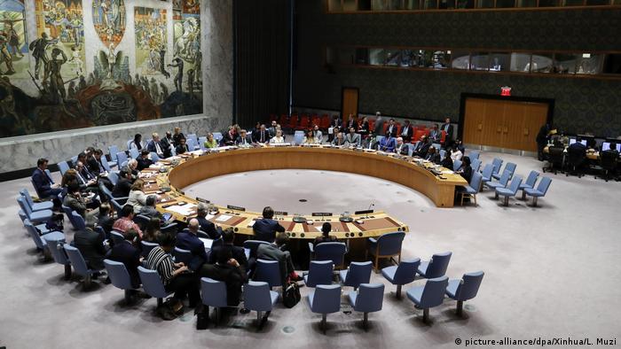 UN-Sicherheitsrat in New York (picture-alliance/dpa/Xinhua/L. Muzi)