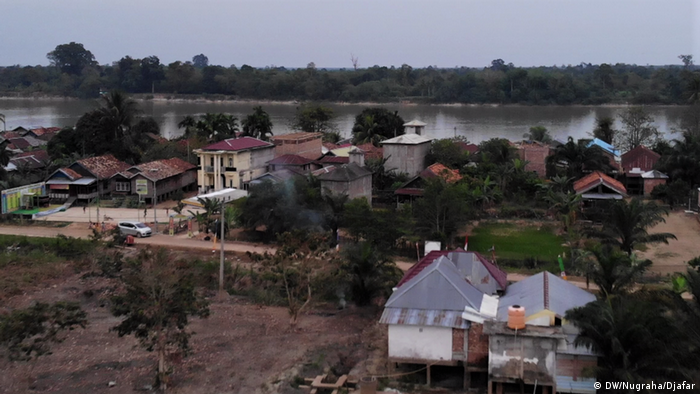 Desa Rukam di Kecamatan Taman Rajo, Muaro Jambi, Jambi.