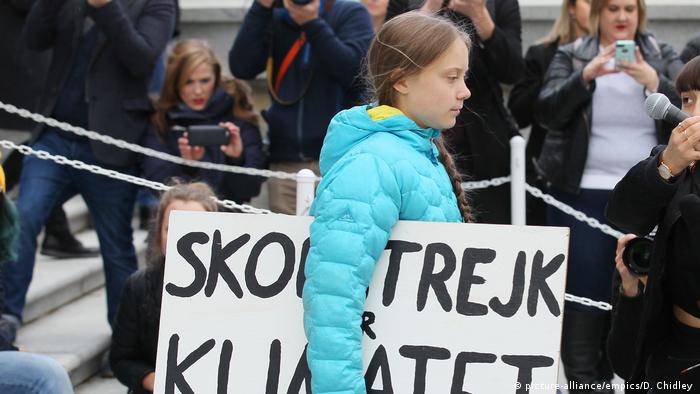 Greta Thunberg bei einer Klimademonstration in Edmonton, Kanada (picture-alliance/empics/D. Chidley )