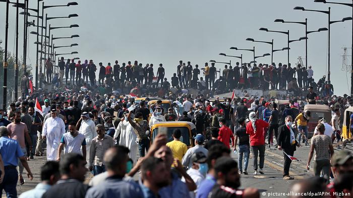 Proteste im Irak (picture-alliance/dpa/AP/H. Mizban)