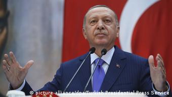Türkei Rede von Präsident Erdogan während einer Zeremonie in Istanbul. (picture-alliance/dpa/Turkish Presidential Press Service)