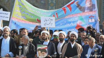 Iran: Demo in Qom gegen Atomeinigung und Hassan Rohani (shafaqna
)
