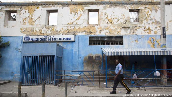 Haiti Gefängnis (picture-alliance/AP Photo/D.N. Chery)