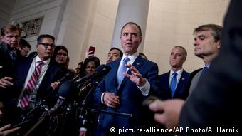 USA Washington | Impeachment-Anhörung | Adam Schiff, Chairman (picture-alliance/AP Photo/A. Harnik)