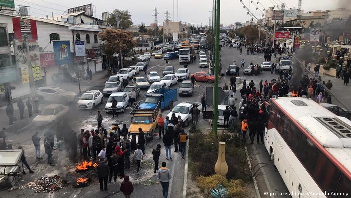 Protestoların yapıldığı kentlerden biri de başkent Tahran 