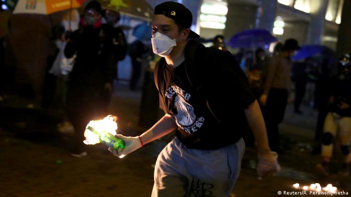 Honkong Proteste Polytechnische Universität | Protestierender