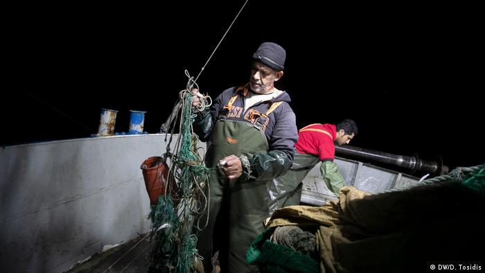Griechische Fischer kämpfen gegen Plastikmüll (DW/D. Tosidis)