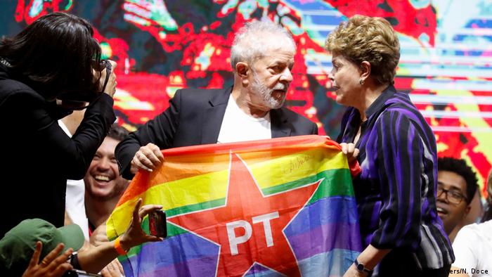 Lula e Dilma em congresso do PT em novembro de 2019
