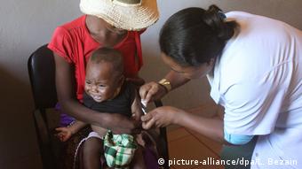 A Madagascar, un enfant vacciné contre la rougeole (Archives - 26.03.2019)