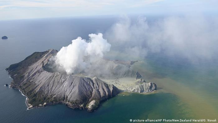 Neuseeland Vulkanausbruch Whakaari, White Island (picture-alliance/AP Photo/New Zealand Herald/G. Novak)