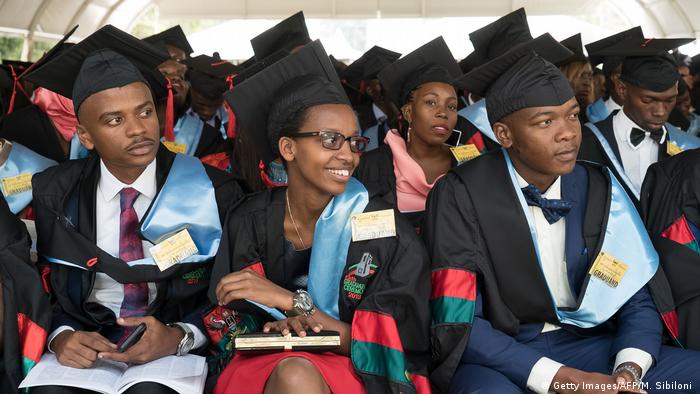 Makerere students (Getty Images/AFP/M. Sibiloni )