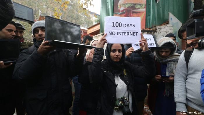 Protestas por la falta de internet en India. 