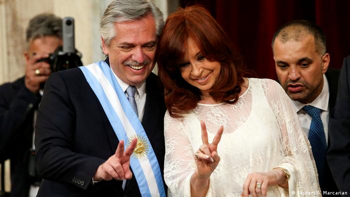 El peronista Alberto Fernández asume como presidente de Argentina |  Argentina | DW | 10.12.2019
