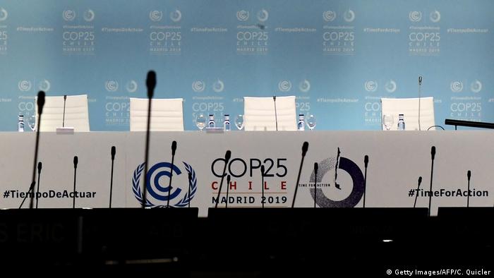 Spanien COP 25. UN-Klimakonferenz in Madrid - Podium (Getty Images/AFP/C. Quicler)