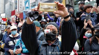 Hongkong Neues Jahr beginnt mit Protesten (picture-alliance/dpa/Lee Jin-Man)
