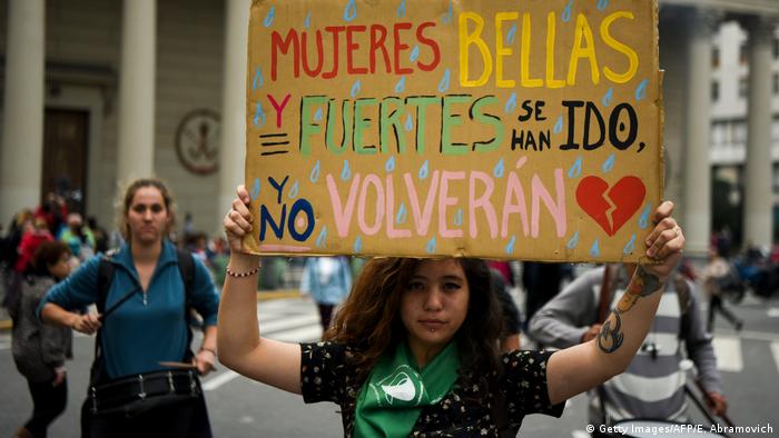 Las protestas contra la violencia de género se han extendido en todo el mundo. En la imagen, una manifestación en Argentina. 