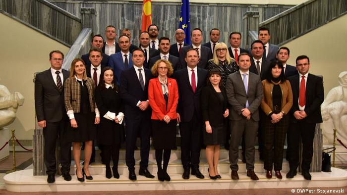 Nord-Mazedonien neue Regierung (DW/Petr Stojanovski)