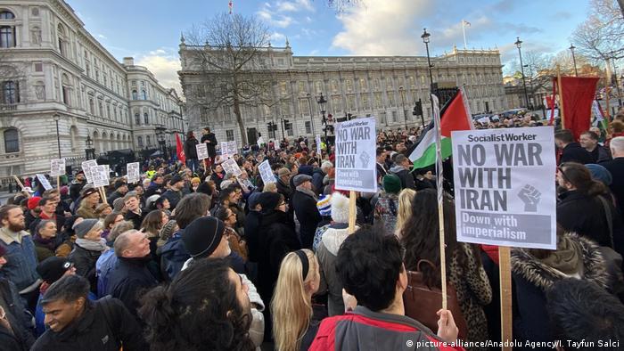 Großbritannien London | Protest gegen US-Krieg mit dem Iran (picture-alliance/Anadolu Agency/I. Tayfun Salci)