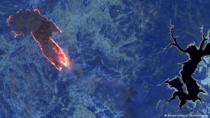 Снимок лесных пожаров в Австралии со спутника 