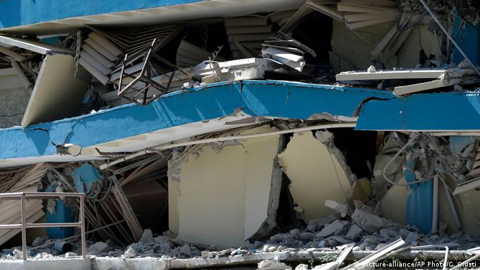 Resultado de imagen de edificios caidos por terremoto Puerto Rico